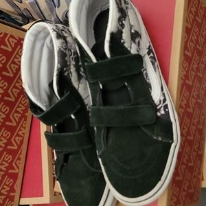Vans size 3.5 boys